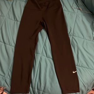 Nike cropped leggings
